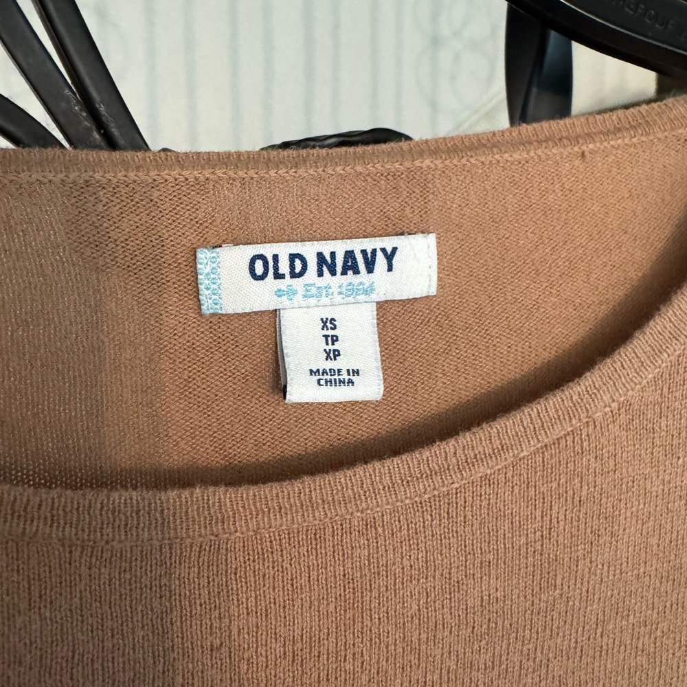 Old Navy Brown Top with Pink Heart. - Picture 5 of 5